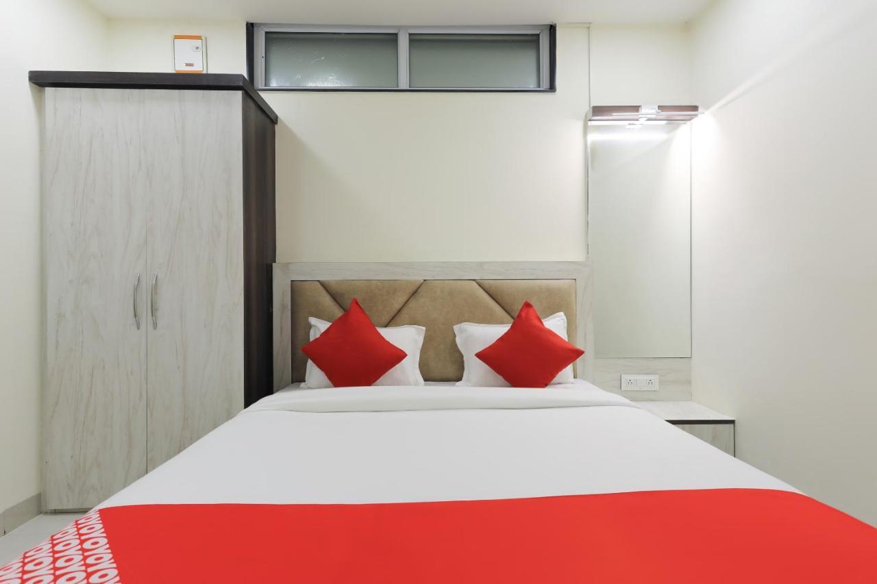 Отель Oyo 60577 Sukhmani Residency Индаур Экстерьер фото