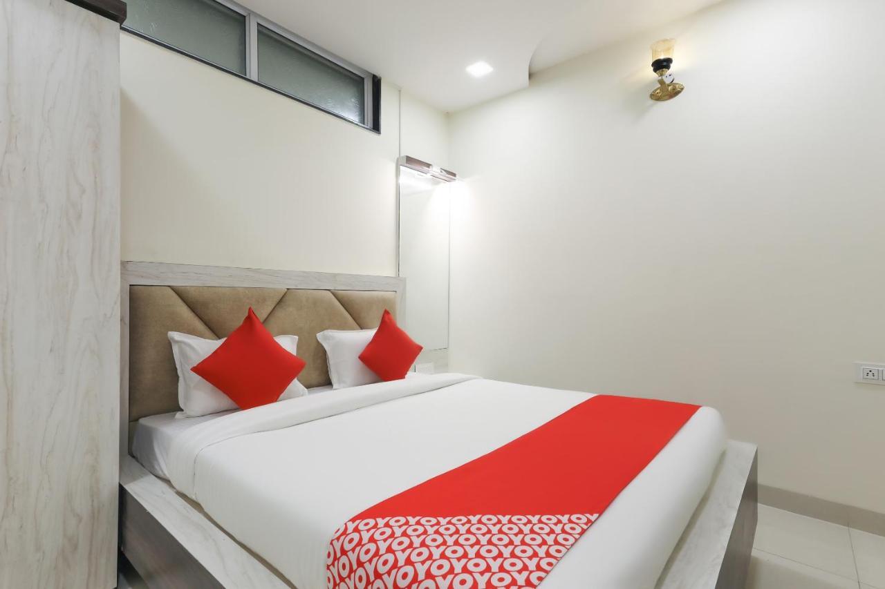Отель Oyo 60577 Sukhmani Residency Индаур Экстерьер фото